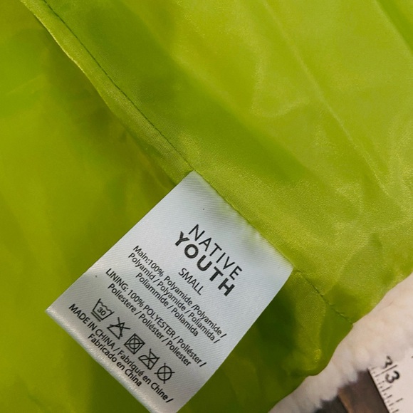 Lime green Sherpa edge Puffer coat. NWT. Oversized small. Native Youth - Picture 5 of 6